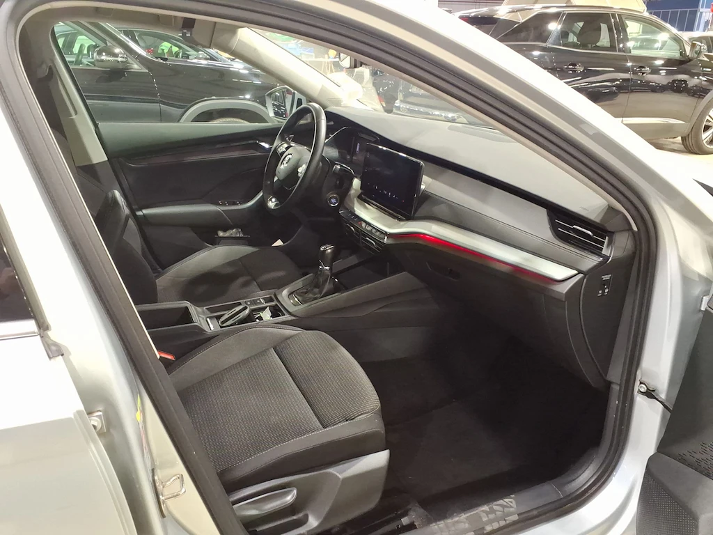 Skoda Octavia 2.0 TDi /EVO / Очакван!, снимка 6 - Автомобили и джипове - 55902915