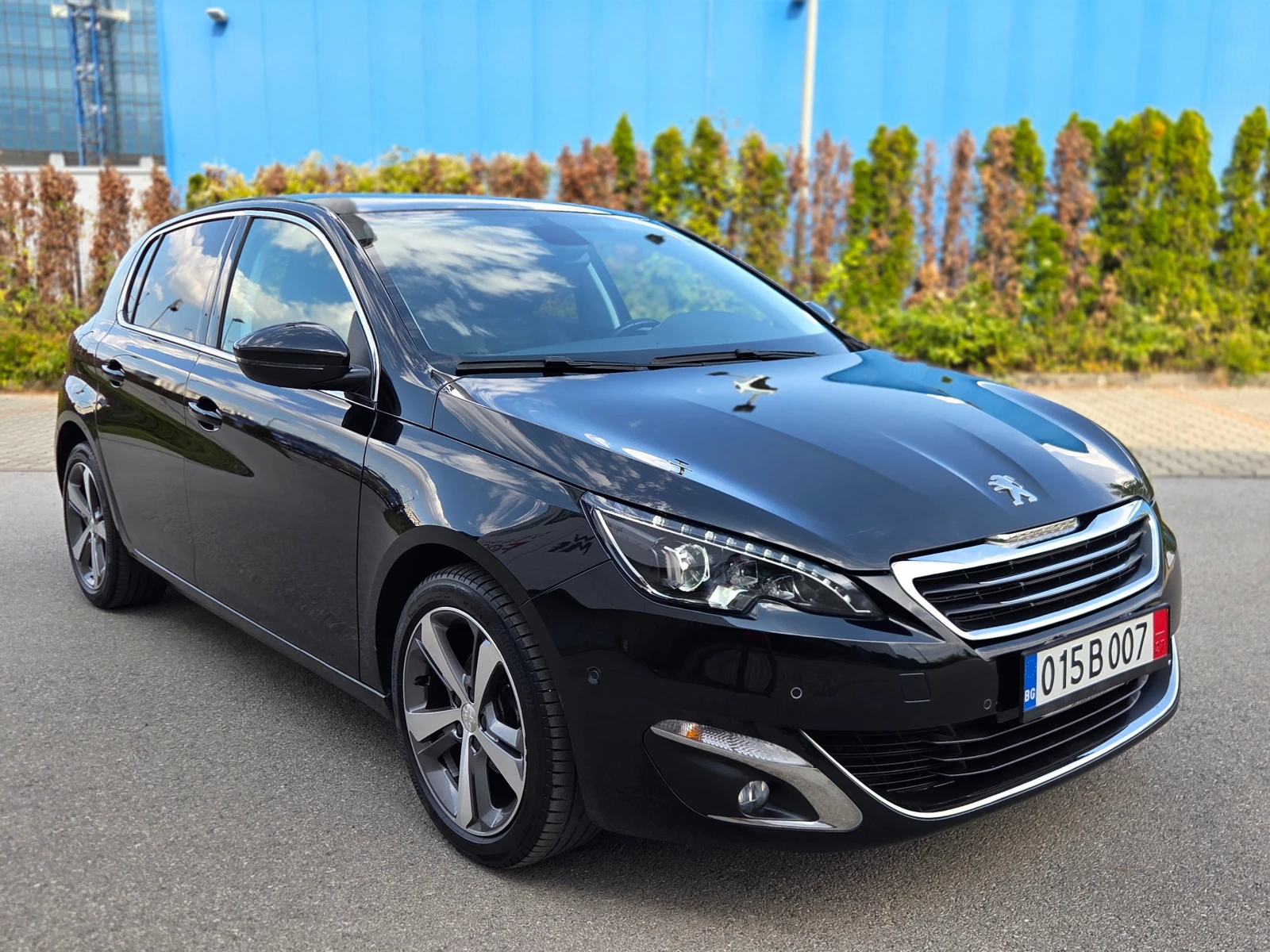 Peugeot 308 1.6HDI ALLURE* LED* Панорама* 129хил.км НОВА КОЛА