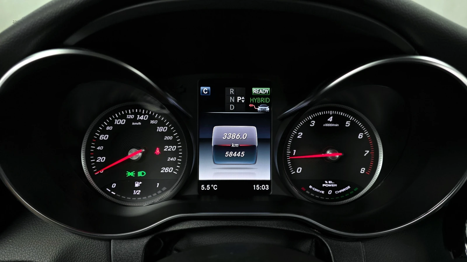 Mercedes-Benz C 350 Plug-in Hybrid , снимка 9 - Автомобили и джипове - 56114560