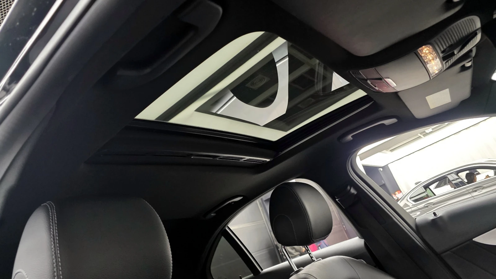 Mercedes-Benz C 350 Plug-in Hybrid , снимка 10 - Автомобили и джипове - 56114560