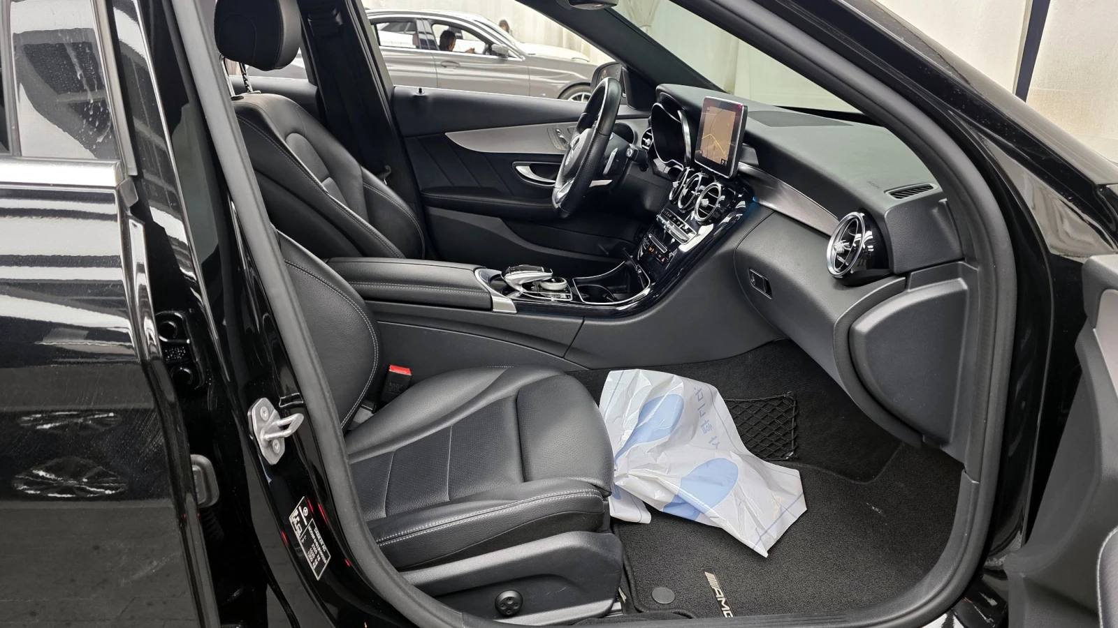 Mercedes-Benz C 350 Plug-in Hybrid , снимка 5 - Автомобили и джипове - 56114560