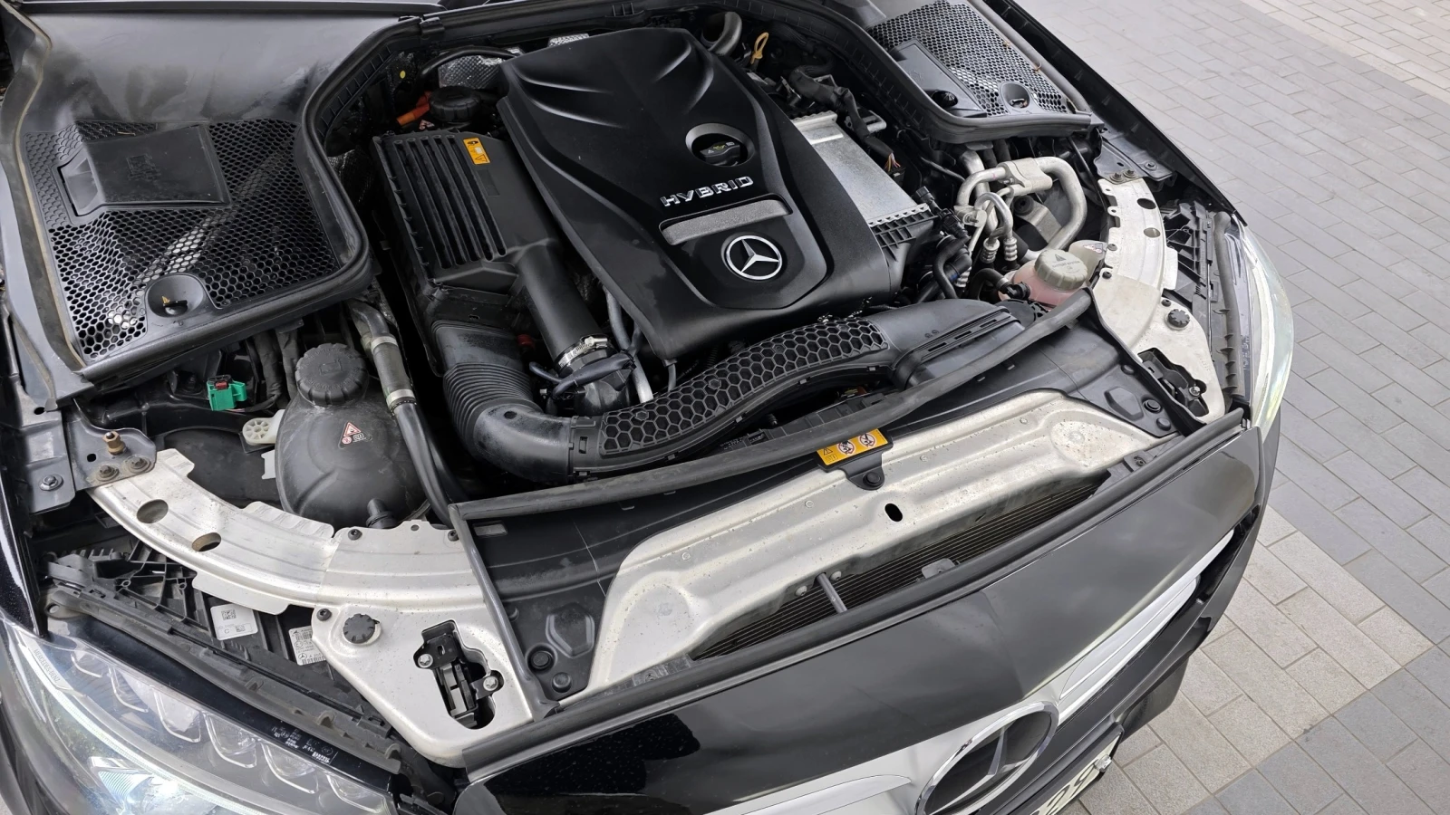 Mercedes-Benz C 350 Plug-in Hybrid , снимка 11 - Автомобили и джипове - 56114560