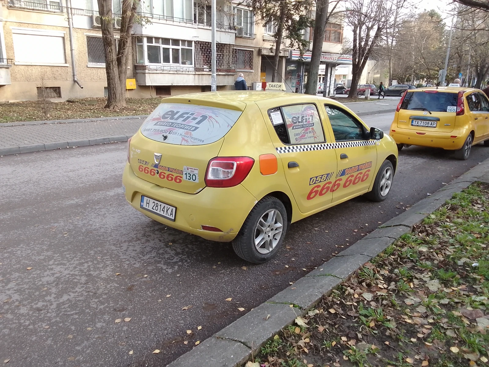 Dacia Sandero 1.2  16 v, снимка 4 - Автомобили и джипове - 56197930