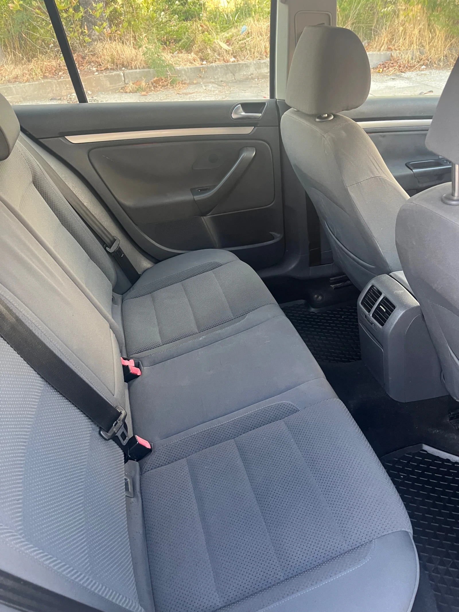 VW Golf 1.4fsi, снимка 8 - Автомобили и джипове - 56200886