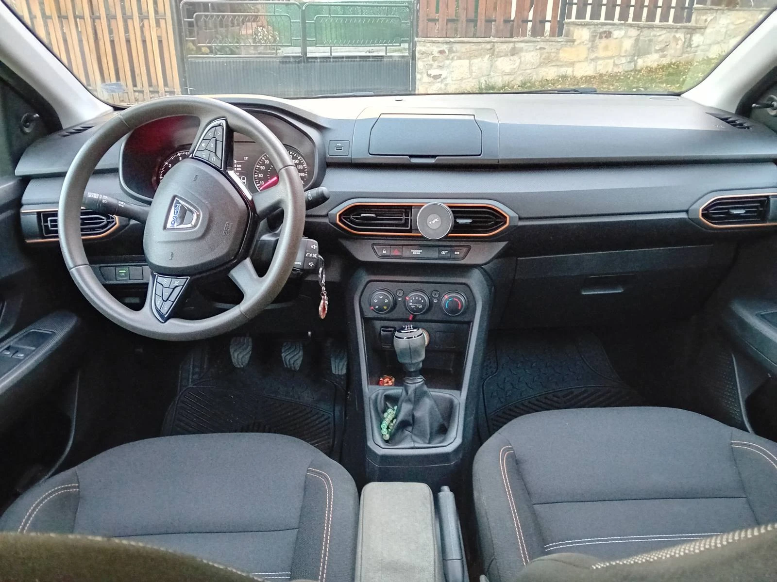 Dacia Sandero, снимка 5 - Автомобили и джипове - 56459956