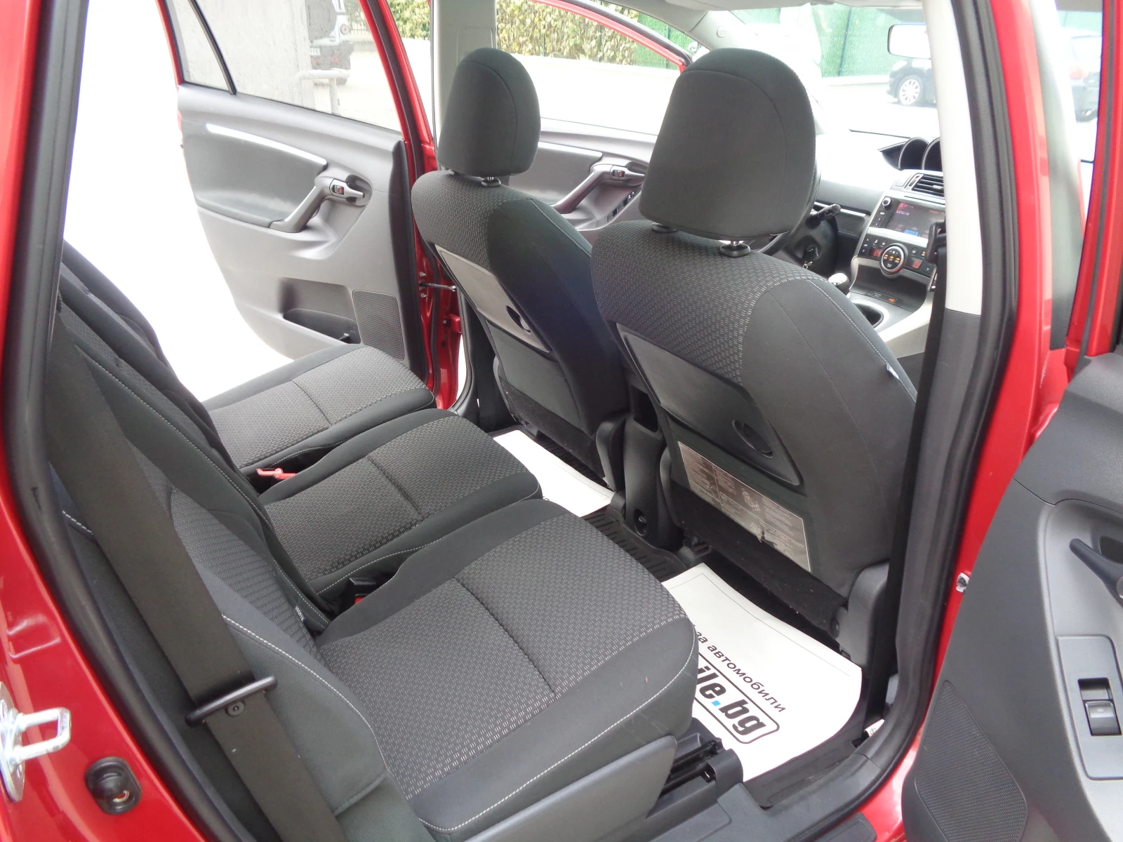 Toyota Verso 2.0D-4D-124-NAVI-PANORAMA-BARTER-LIZING | Mobile.bg � ����������� 12