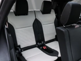 Land Rover Discovery D250 = R-Dynamic S = 7 Seats Гаранция - 131170 лв. - 74563991 11