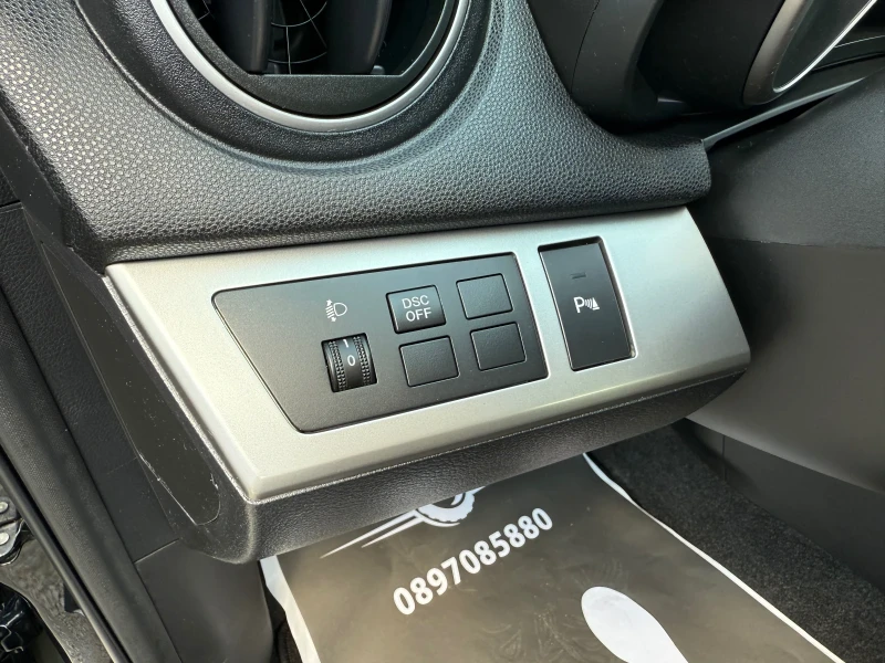 Mazda 3 1.6i * * 142000KM* СЕРВИЗНА ИСТОРИЯ* * КАТО НОВА *, снимка 13 - Автомобили и джипове - 51240544