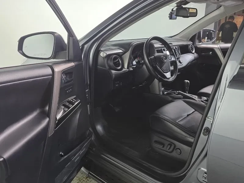 Toyota Rav4 2.5 4WD HYBRID  | Mobile.bg � ����������� 10