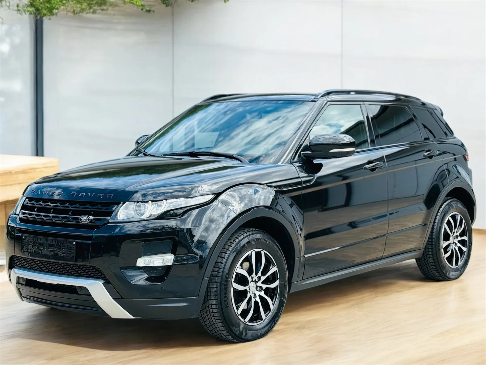 Land Rover Range Rover Evoque * DYNAMIC* 2.2 SD 190ps* FULL*  - изображение 3