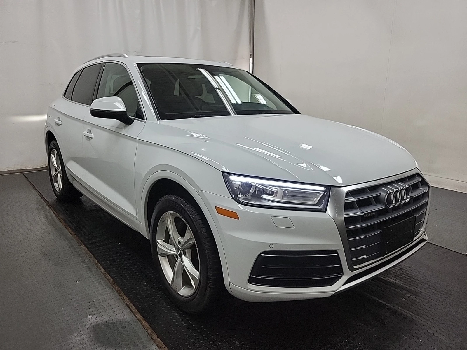Audi Q5 PROGRESSIV * ЦЕНА ДО БЪЛГАРИЯ* (CARFAX) - изображение 2