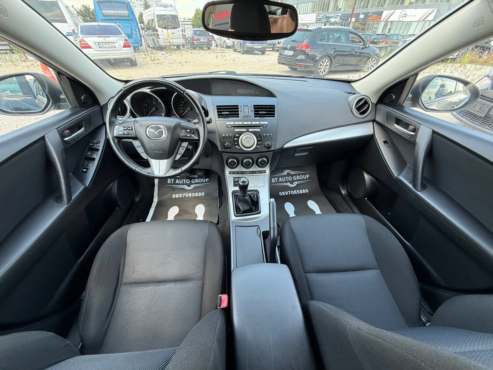 Mazda 3 1.6i * * 142000KM* СЕРВИЗНА ИСТОРИЯ* * КАТО НОВА * - изображение 10