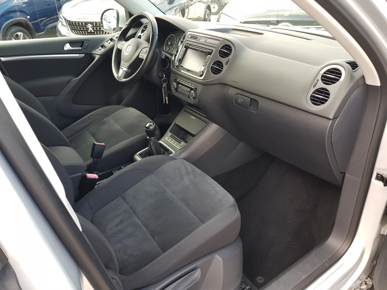 VW Tiguan 1.4   | Mobile.bg   11