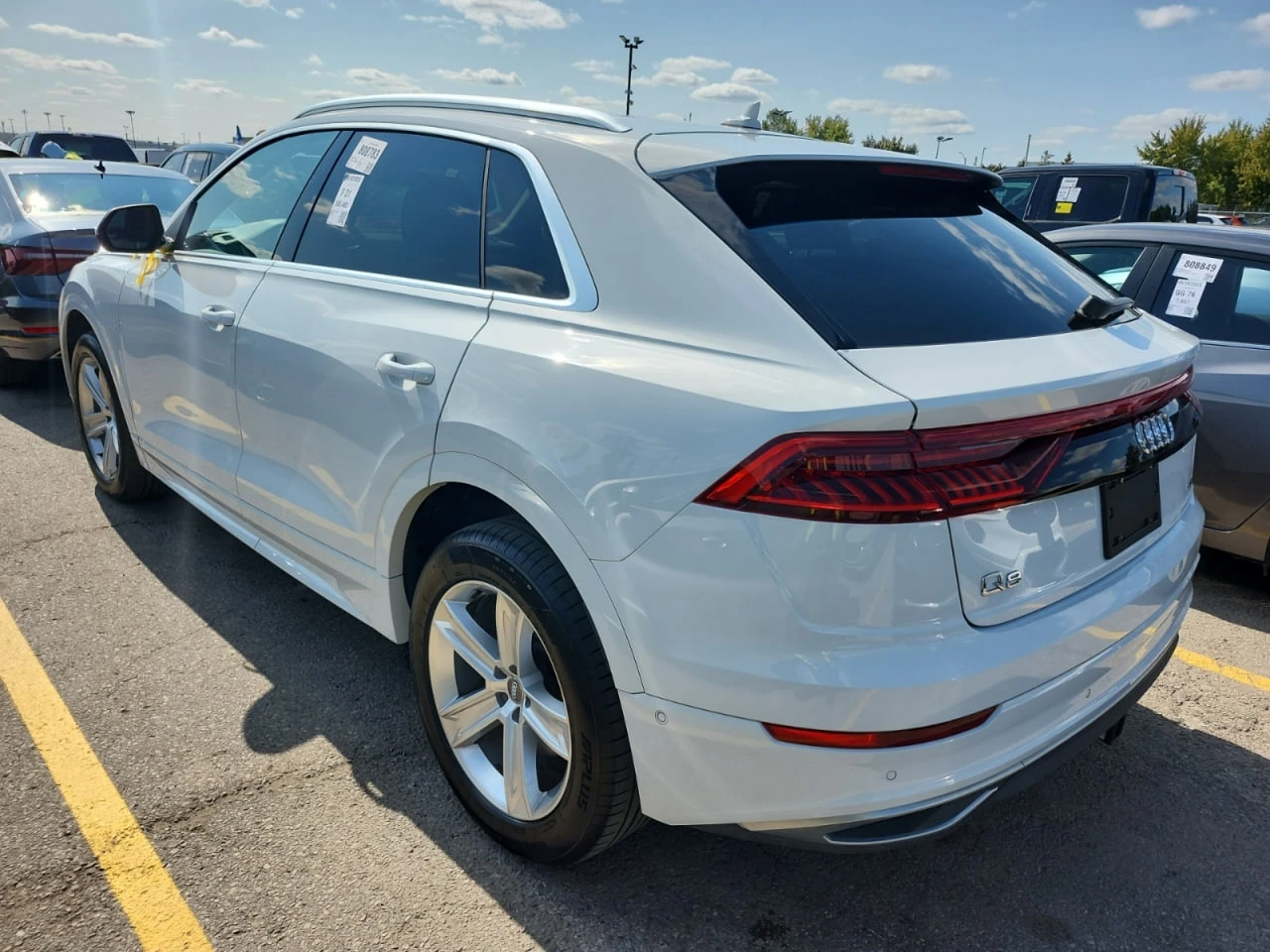 Audi Q8 * АВТО КРЕДИТ* ЦЕНА ДО БГ * СЕРВИЗНА ИСТОРИЯ *  - изображение 5