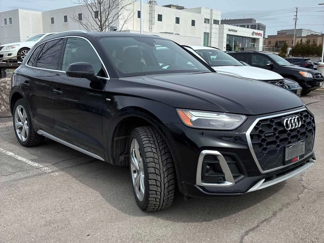 Audi Q5 Progressiv/ДИСТРОНИК/ПАНОРАМА/ВТОРИ ГУМИ, снимка 4 - Автомобили и джипове - 54034441