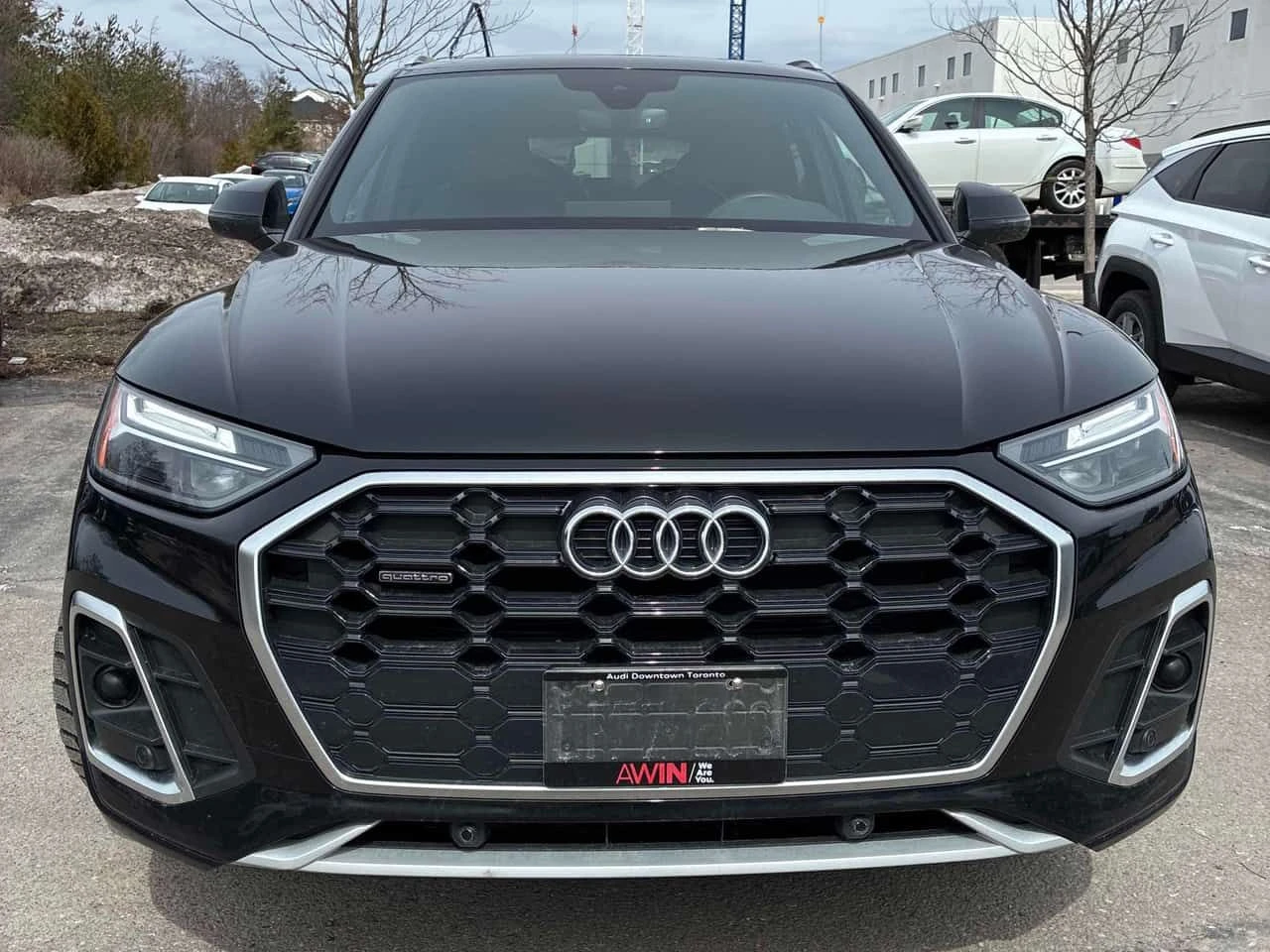 Audi Q5 Progressiv/ДИСТРОНИК/ПАНОРАМА/ВТОРИ ГУМИ, снимка 2 - Автомобили и джипове - 54034441