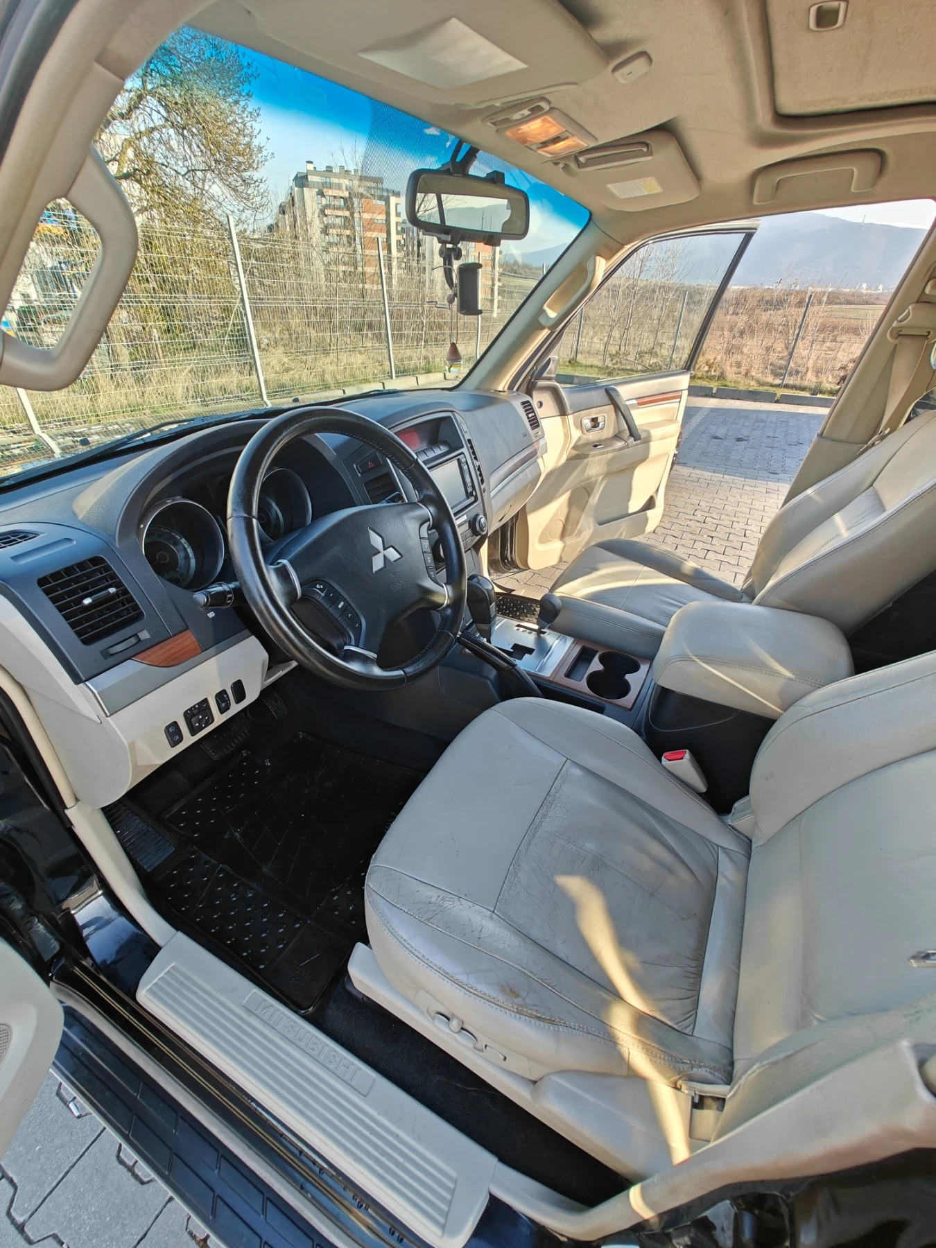 Mitsubishi Pajero, снимка 7 - Автомобили и джипове - 54140754