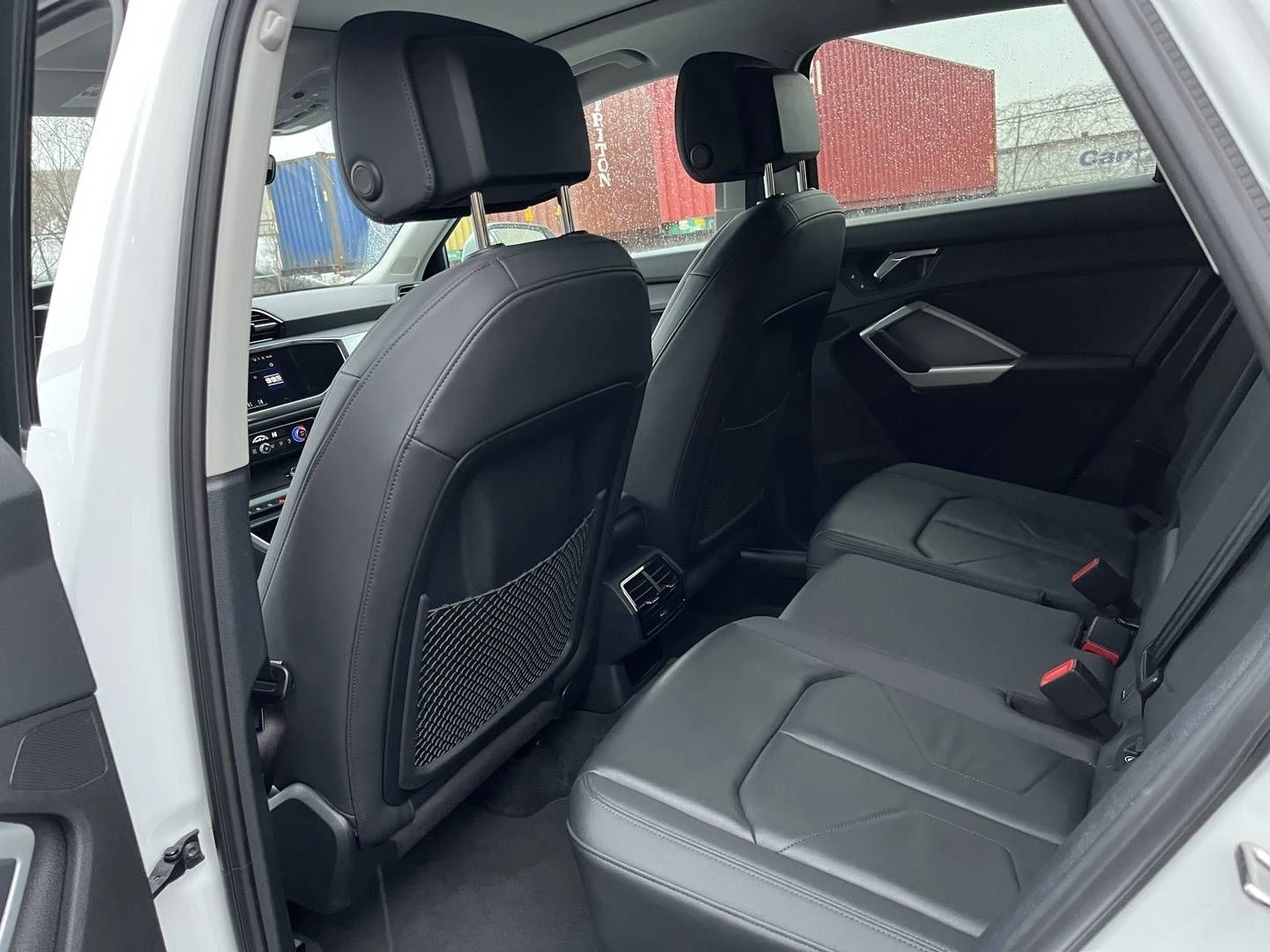 Audi Q3, снимка 6 - Автомобили и джипове - 54213927