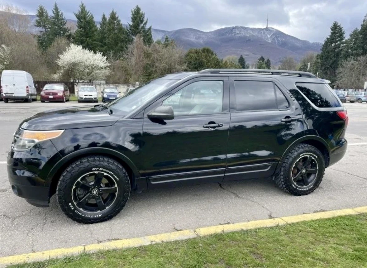 Ford Explorer 3.5 V6 4x4, снимка 2 - Автомобили и джипове - 54451414