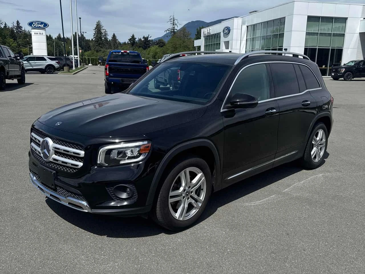 Mercedes-Benz GLB 250 4MATIC* DISTRONIC* ПОДГРЕВ* ПАНОРАМА* 