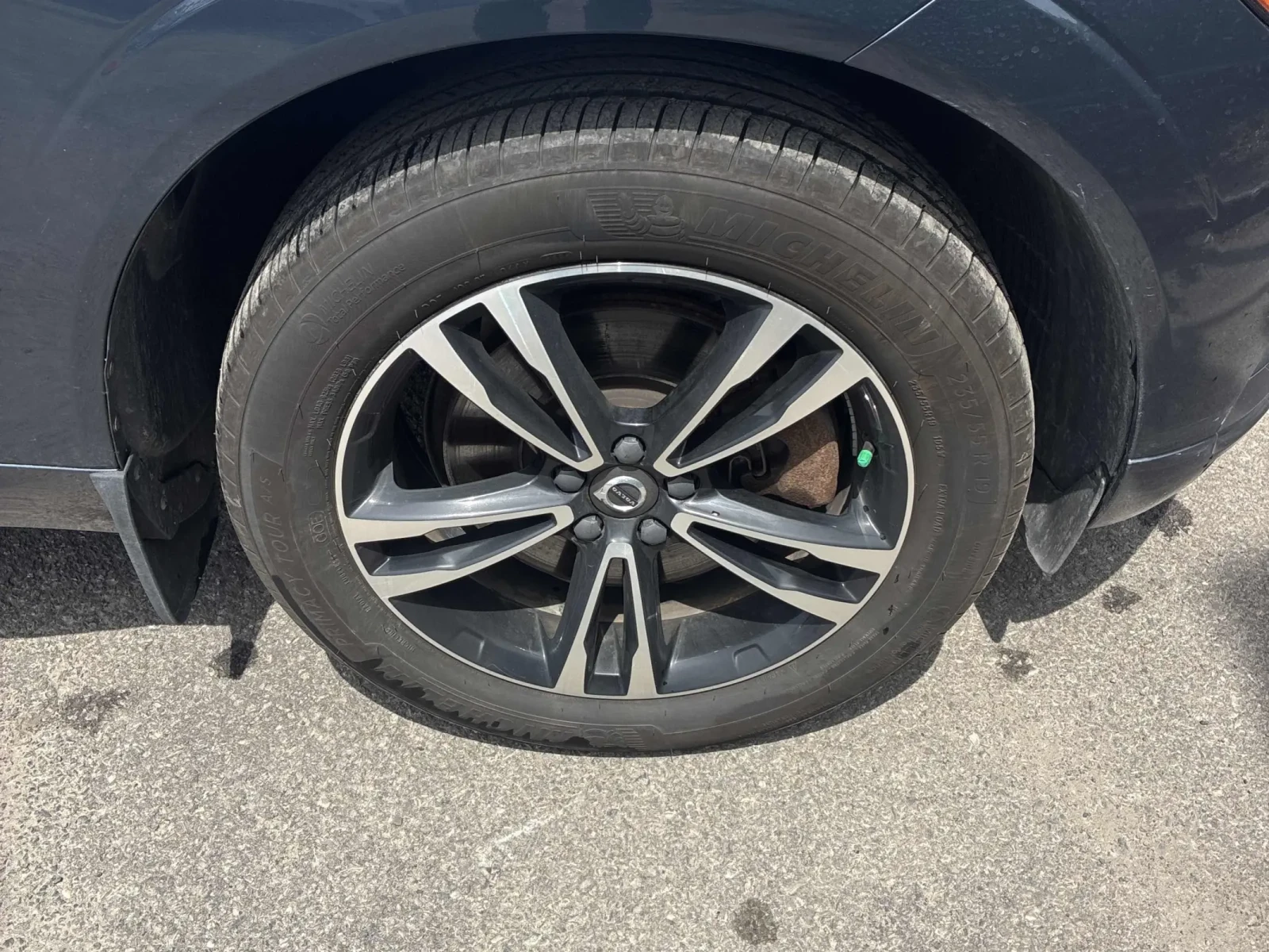 Volvo XC60 T6 Momentum AWD/Keyless/Lane Assist/B&W, снимка 7 - Автомобили и джипове - 54788466