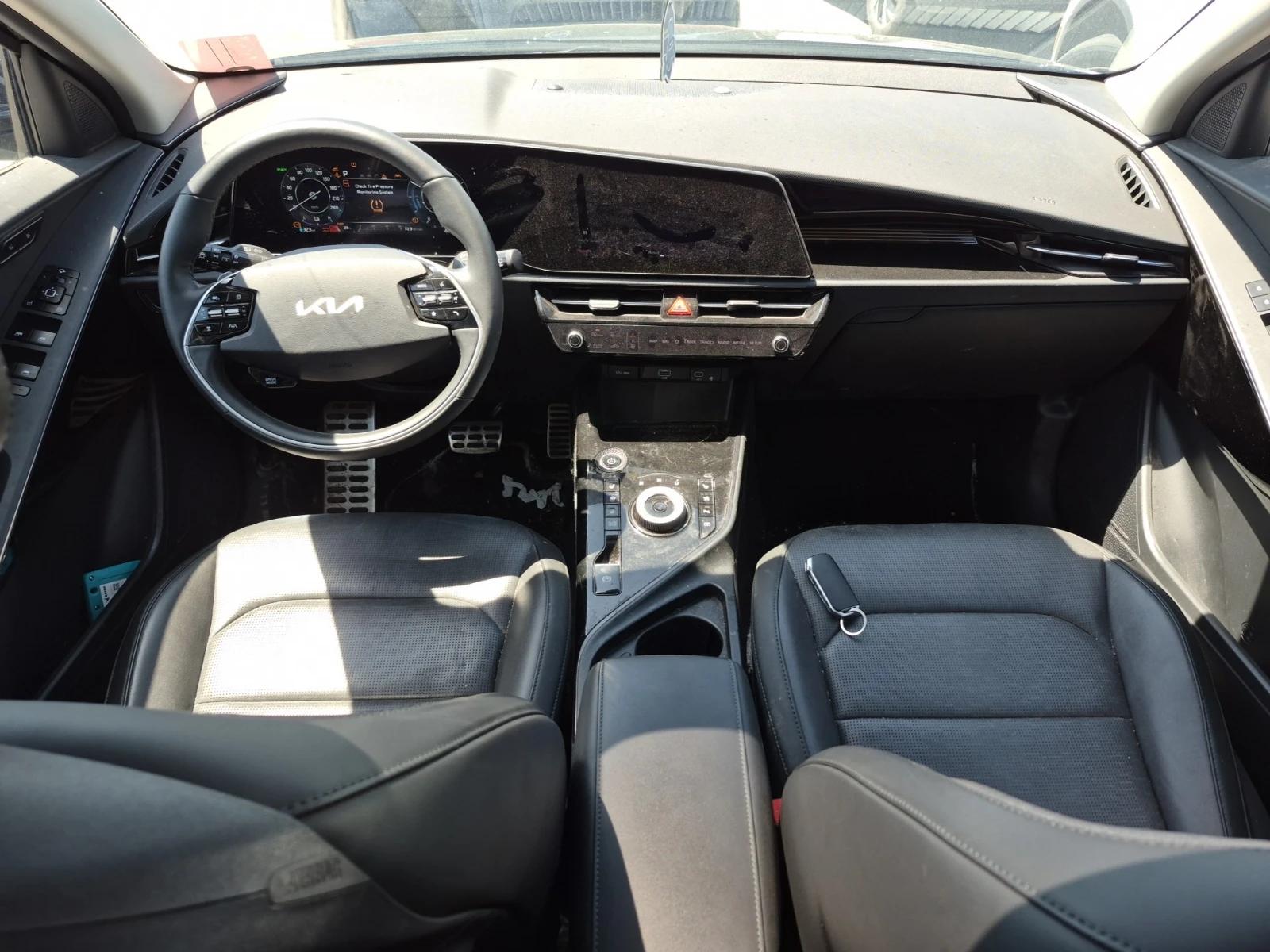 Kia Niro Limiteed, снимка 9 - Автомобили и джипове - 55149566