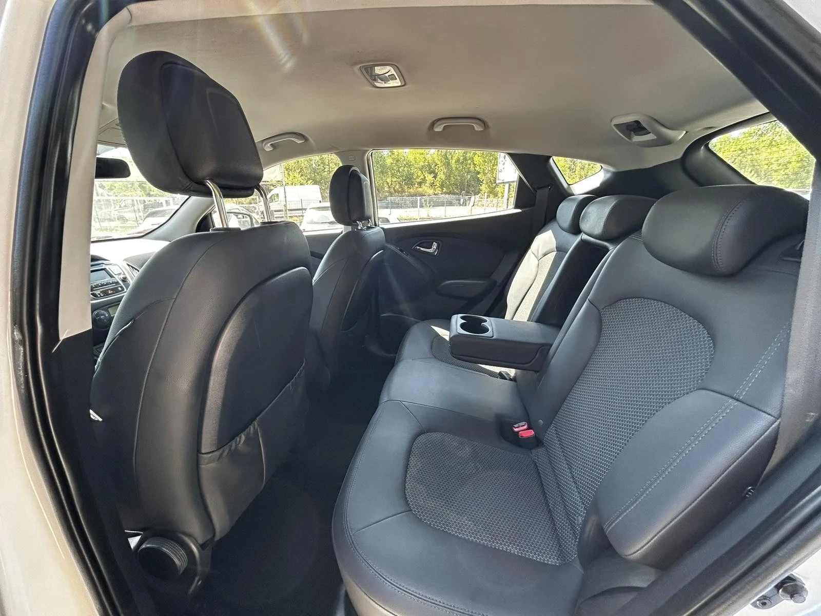 Hyundai IX35 1.7CRDI, снимка 11 - Автомобили и джипове - 55629027