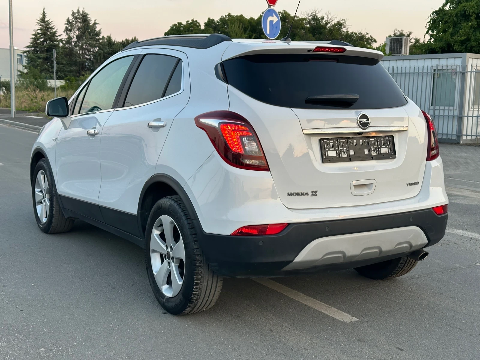Opel Mokka 1.4 Turbo | B14NET | Автоматик | Cosmo, снимка 4 - Автомобили и джипове - 56021106