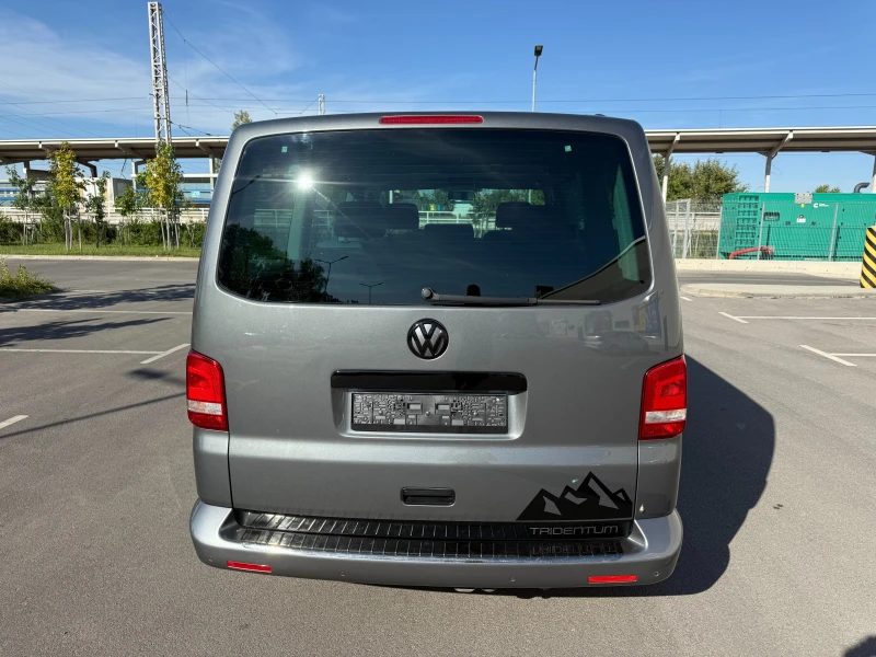 VW Multivan 2.0 TDI* STARLINE* ПЕРФЕКТЕН* , снимка 5 - Бусове и автобуси - 51623908