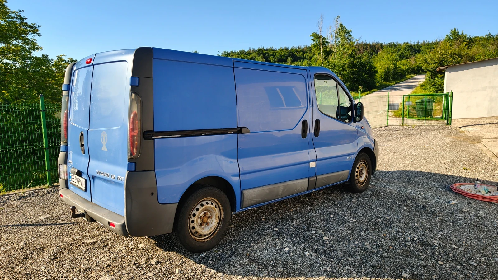 Opel Vivaro 1.9 TDCI 101кс., снимка 4 - Бусове и автобуси - 54942050