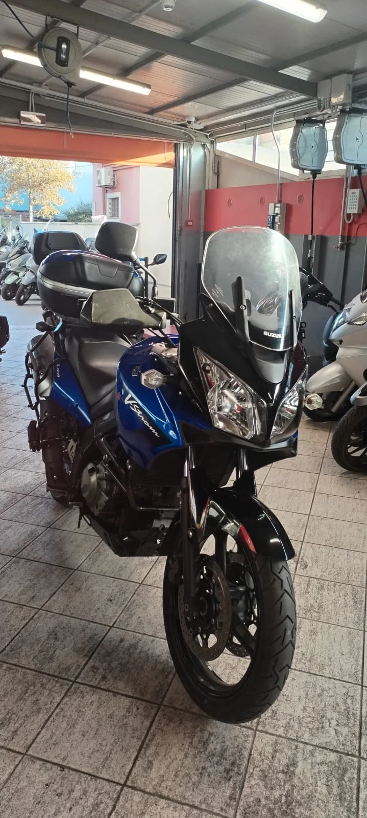 Suzuki V-strom 650