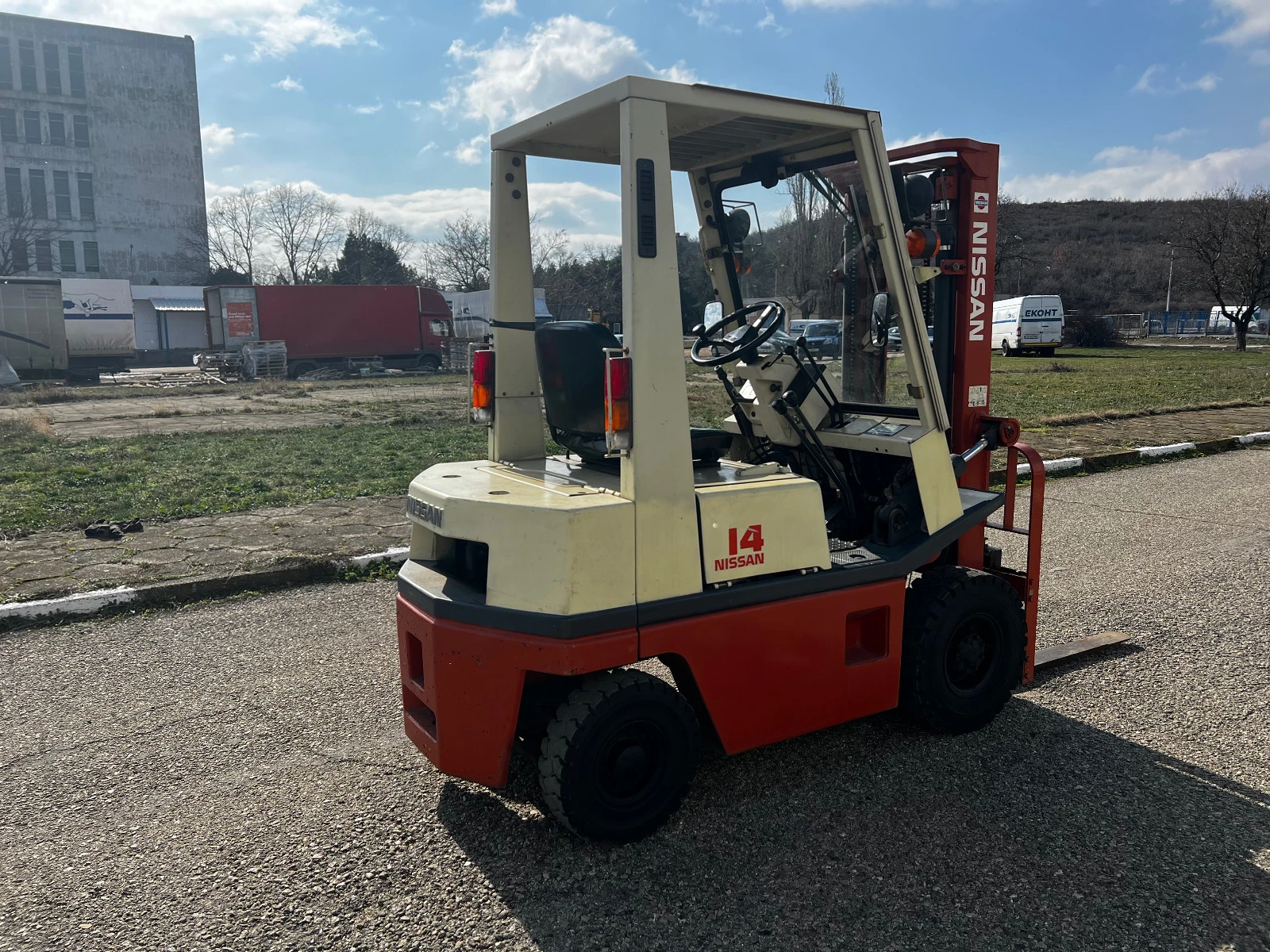  Nissan   /   | Mobile.bg   5