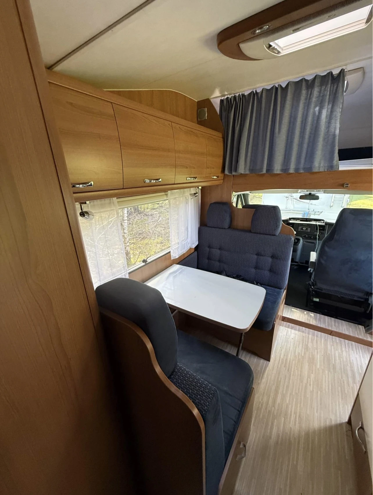 Кемпер Ford LMC LIBERTY A694G, снимка 9 - Каравани и кемпери - 54520787
