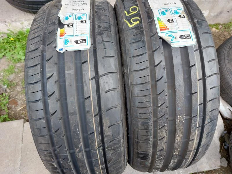 Гуми Летни 215/45R17, снимка 1 - Гуми и джанти - 36800625