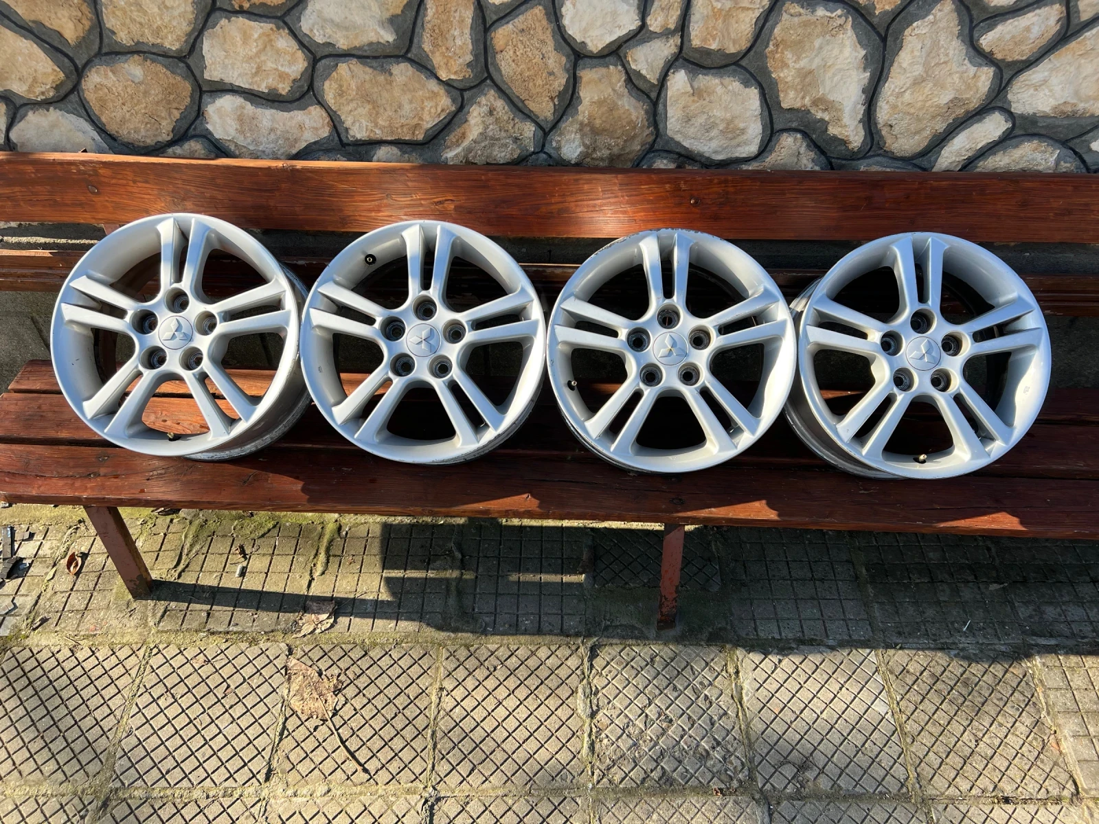 ������ | Mobile.bg � ����������� 4