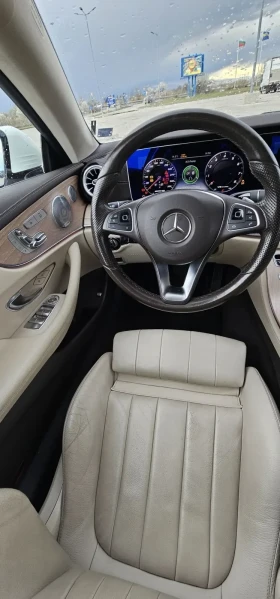 Mercedes-Benz E 400 4-Matik, снимка 10