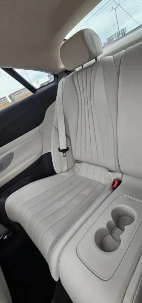 Mercedes-Benz E 400 4-Matik, снимка 11