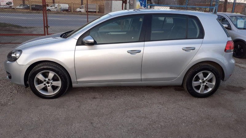 VW Golf 1.4I 122кс, снимка 4 - Автомобили и джипове - 46697947