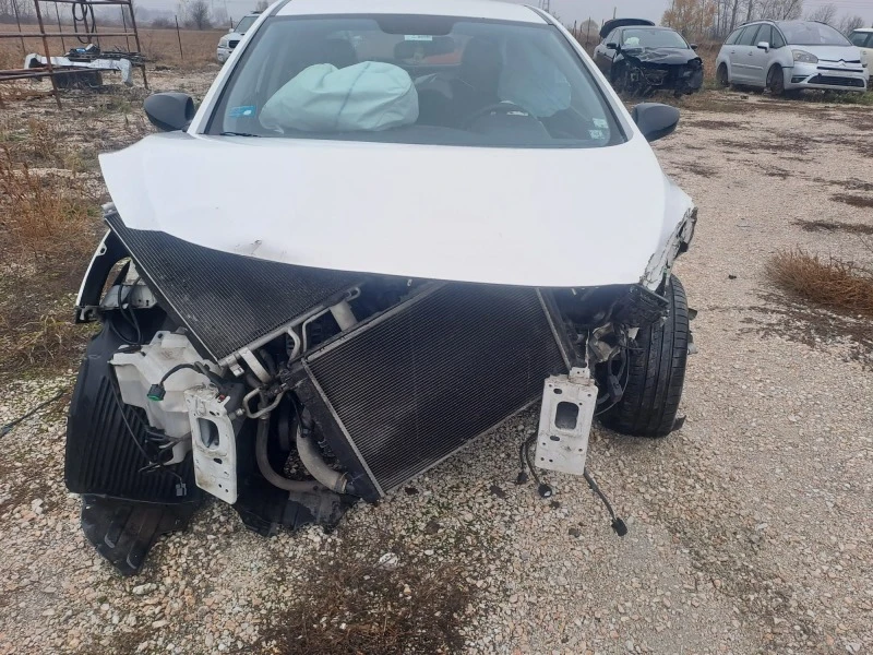 Hyundai I30 1.4i, снимка 3 - Автомобили и джипове - 46560691