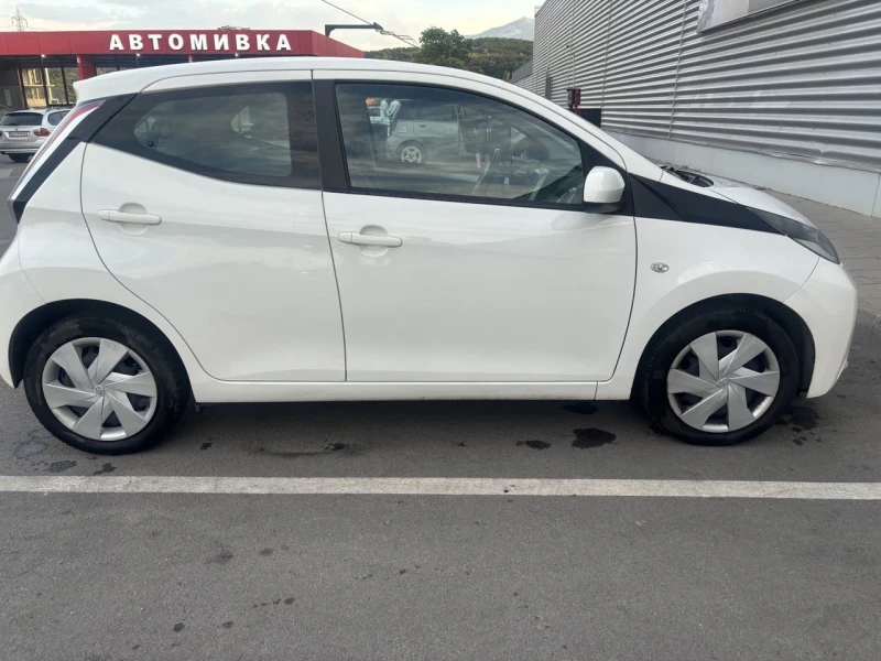 Toyota Aygo, снимка 3 - Автомобили и джипове - 47033703