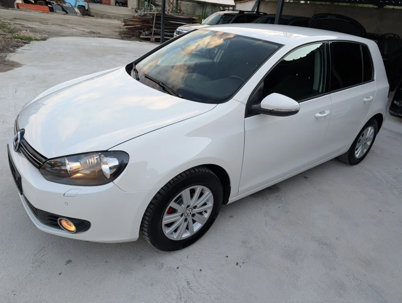 VW Golf 1.6 TDI, снимка 6 - Автомобили и джипове - 47453593