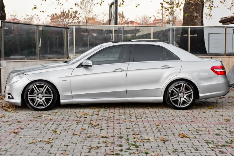 Mercedes-Benz E 350 AMG/7G/PANO/FULL, снимка 4 - Автомобили и джипове - 48026445