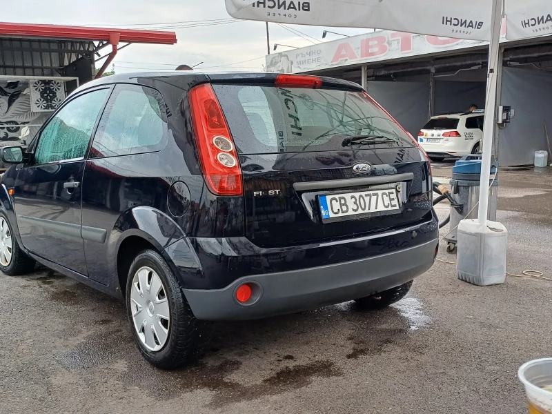 Ford Fiesta, снимка 1 - Автомобили и джипове - 48141188