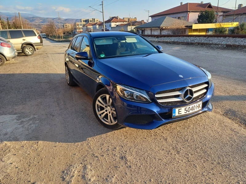 Mercedes-Benz C 220, снимка 3 - Автомобили и джипове - 49044908