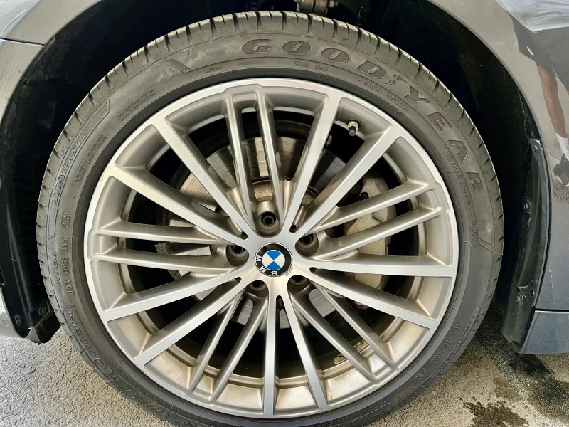 BMW 530 Sport Line, снимка 8 - Автомобили и джипове - 49251236