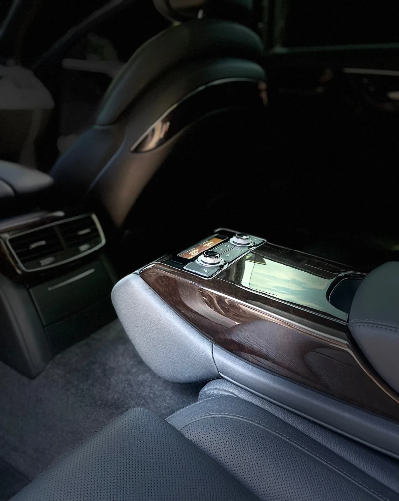 Audi A8, снимка 16 - Автомобили и джипове - 52507968