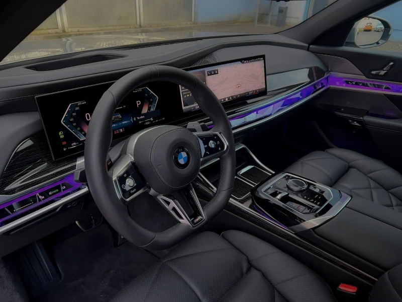 BMW 740 d/xDrive/M-SPORT/THEATRE SCREEN/B&W/ICONIC GLOW/  , снимка 7 - Автомобили и джипове - 52615380