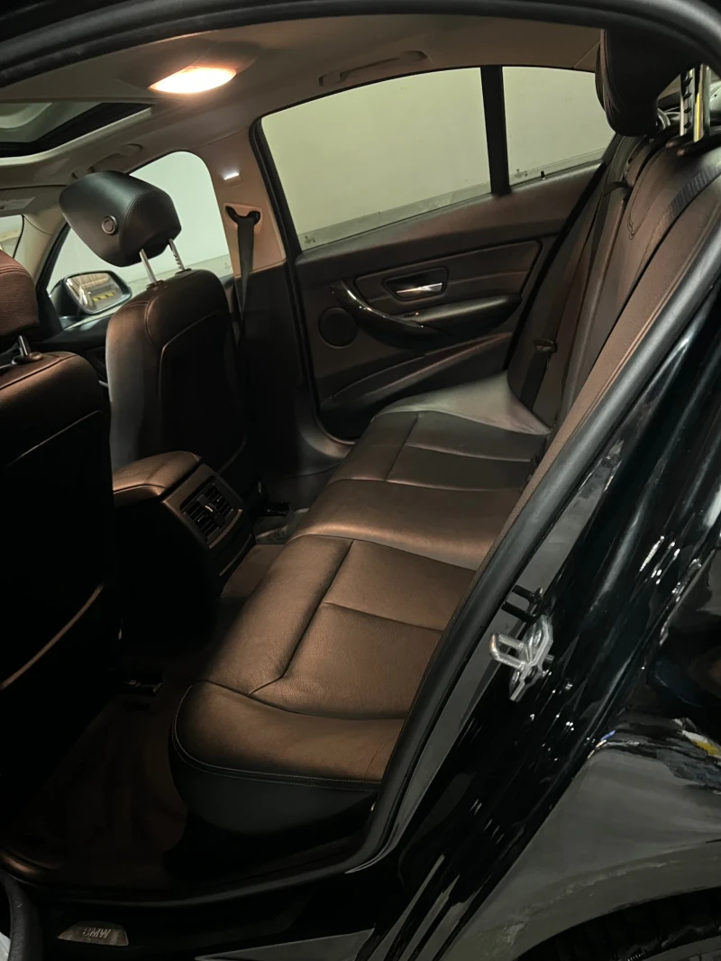 BMW 320, снимка 16 - Автомобили и джипове - 52992050