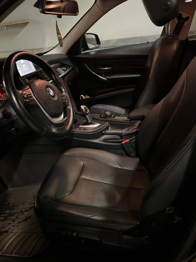 BMW 320, снимка 13 - Автомобили и джипове - 52992050