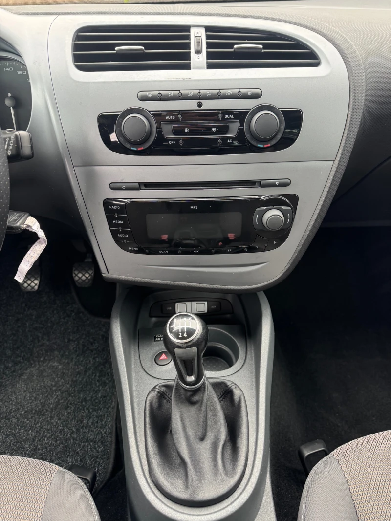 Seat Leon 1.9TDI-FACELIFT, снимка 11 - Автомобили и джипове - 53130316